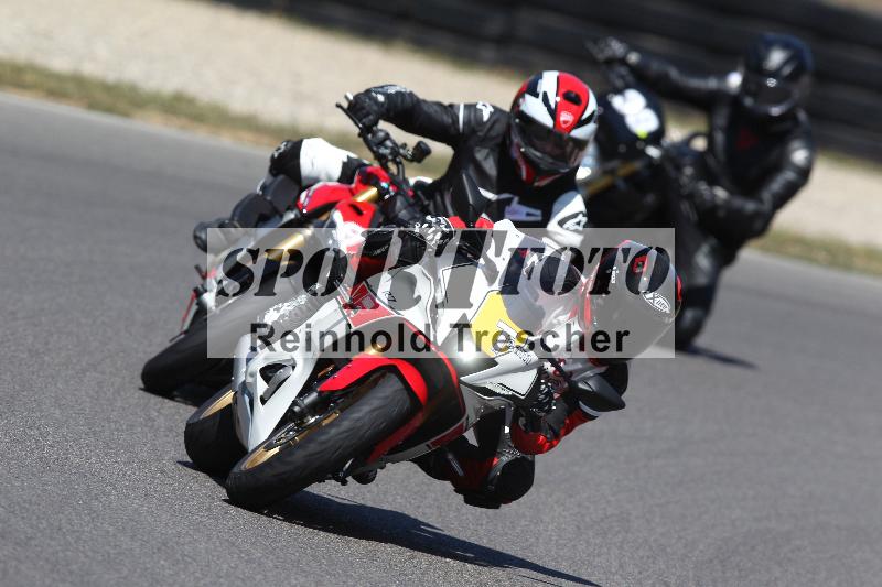 Archiv-2022/50 09.08.2022 MSS und TÖFF Track Day ADR/Gruppe blau/team